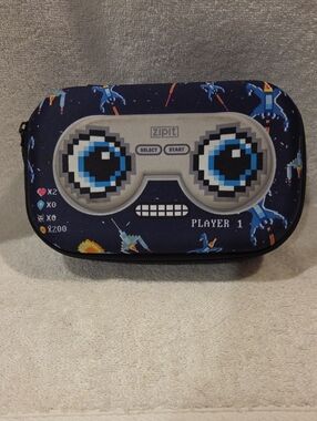 ZIP IT PENCIL CASE